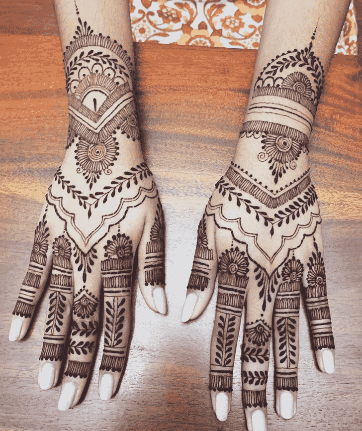 Delicate Bridal Henna Design