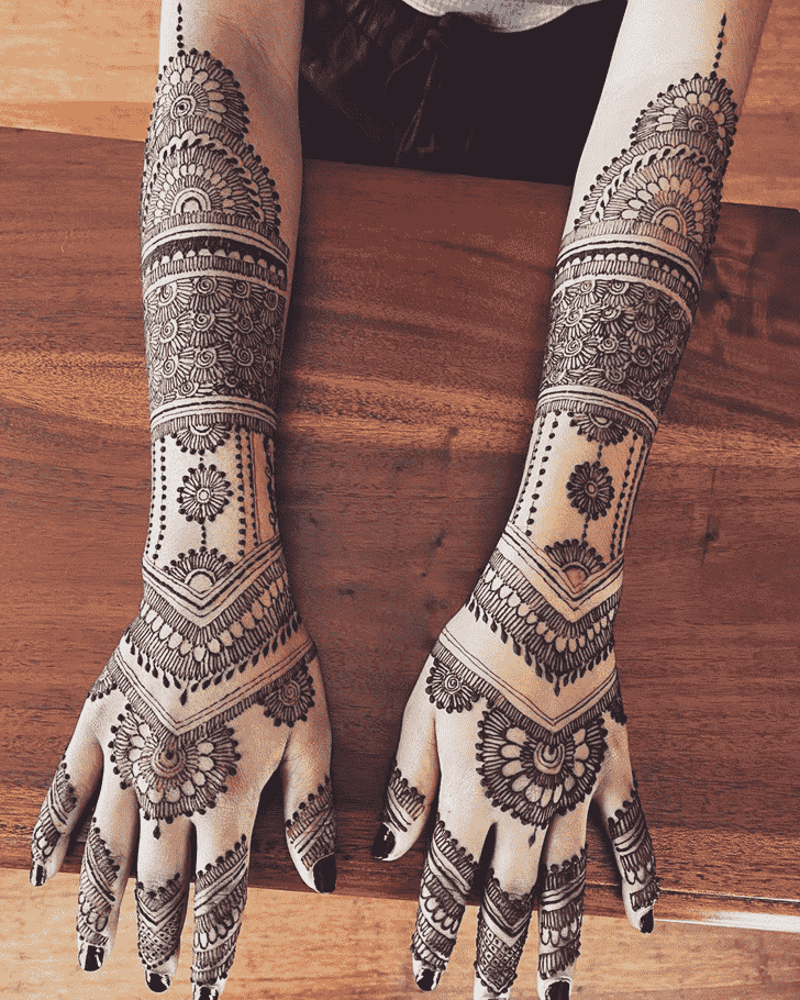 Delightful Bridal Henna Design