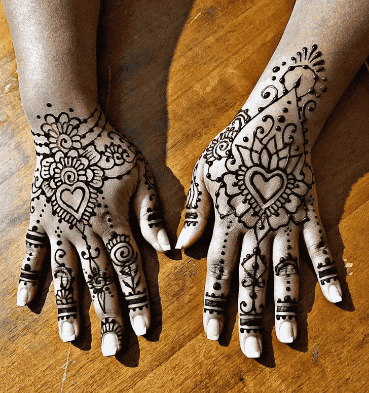 Elegant Bridal Henna Design