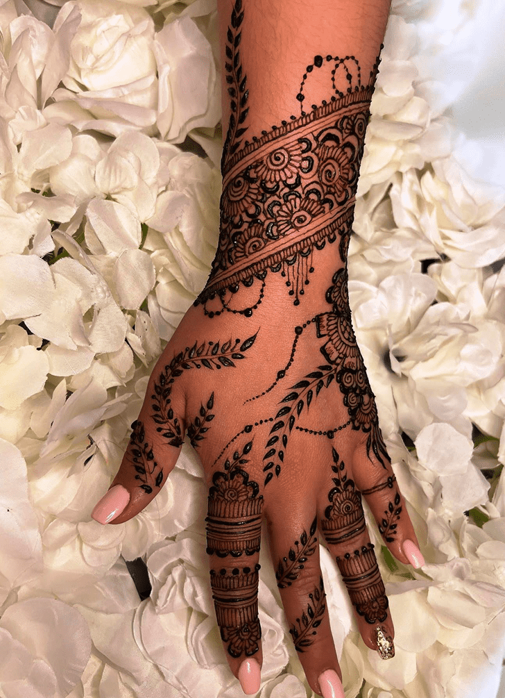 Alluring California Henna Design