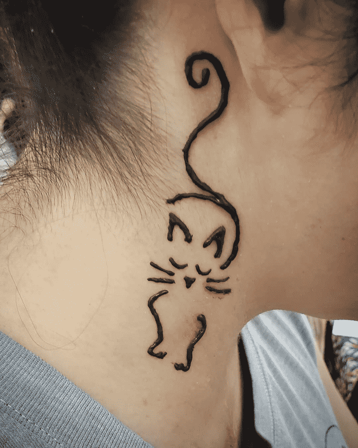 Alluring Cat Henna Design
