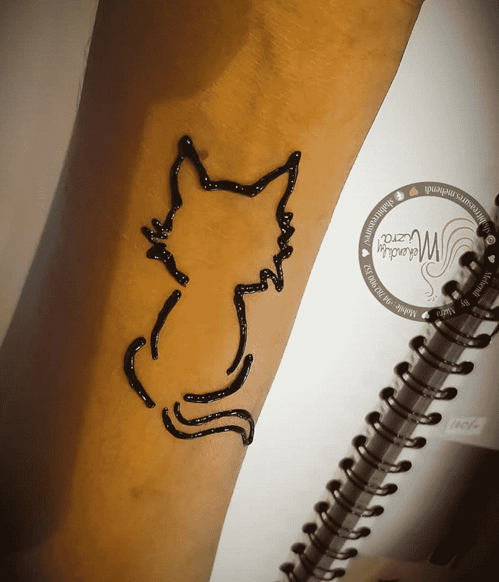 Graceful Cat Henna Design
