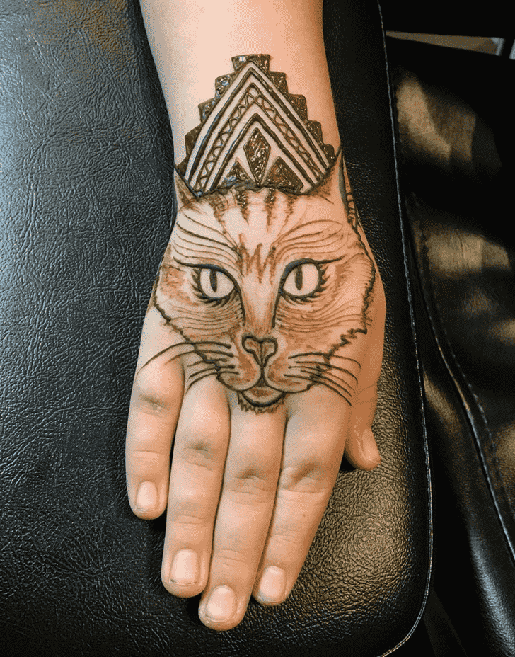Magnificent Cat Henna Design