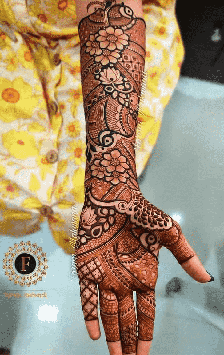Arm Celebrity Henna Design