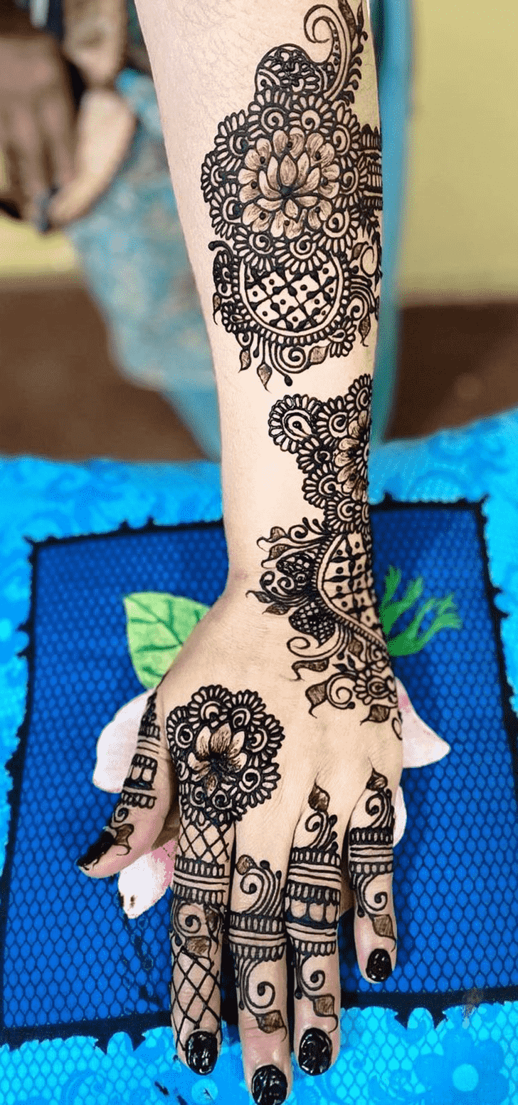 Dazzling Chandigarh Henna Design
