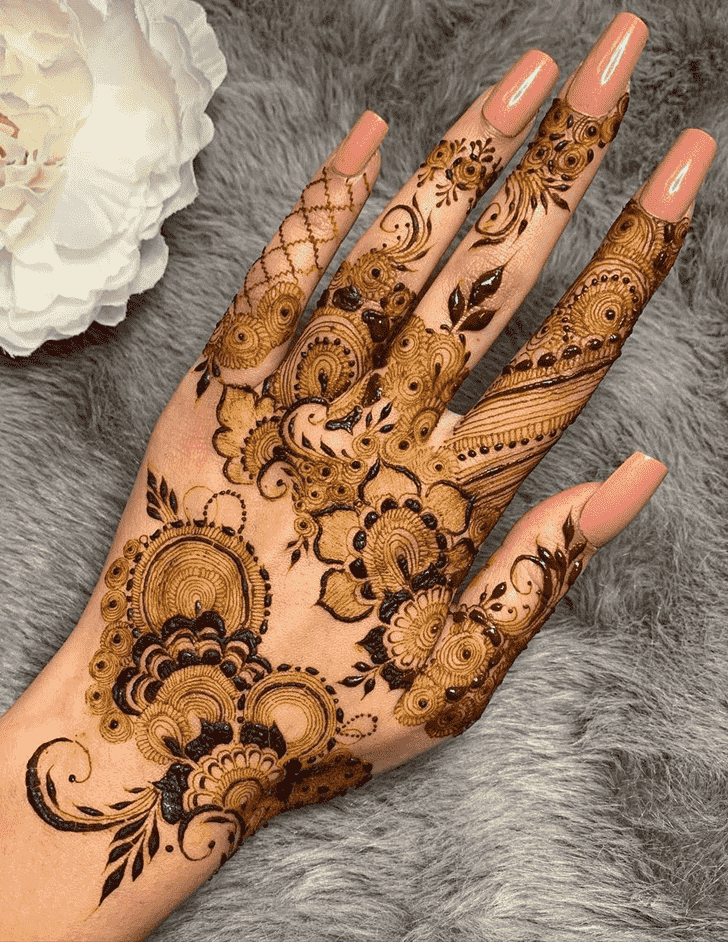 Fascinating Chandigarh Henna Design