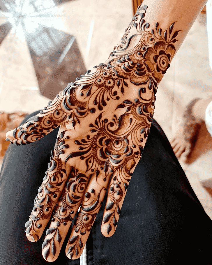 Good Looking Chandigarh Henna Design