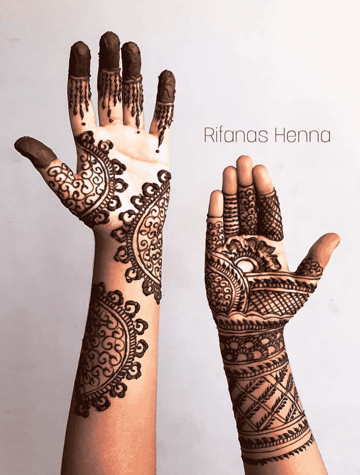 Inviting Chandigarh Henna Design