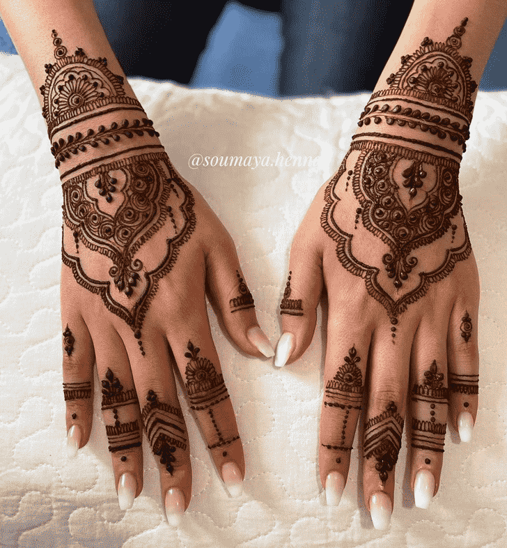 Pleasing Chandigarh Henna Design