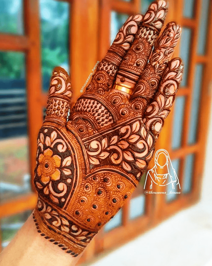 Graceful Chennai Henna Design