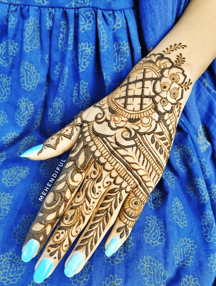 Mesmeric Chennai Henna Design