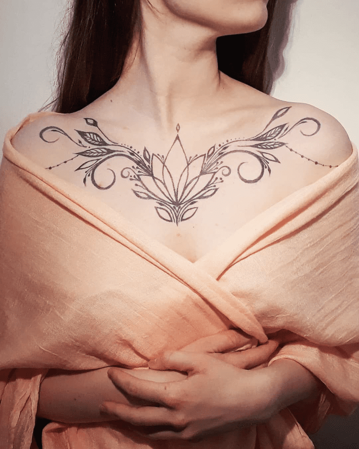 Foxy Chest Henna Design