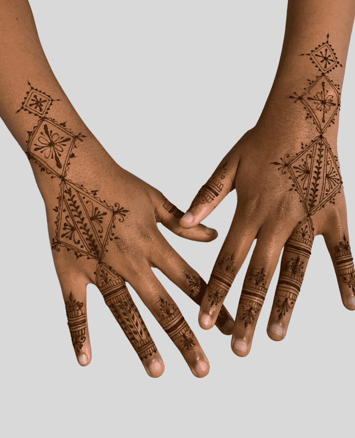 Good Looking Chile Henna Design