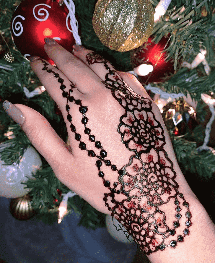 Magnificent Christmas Henna Design