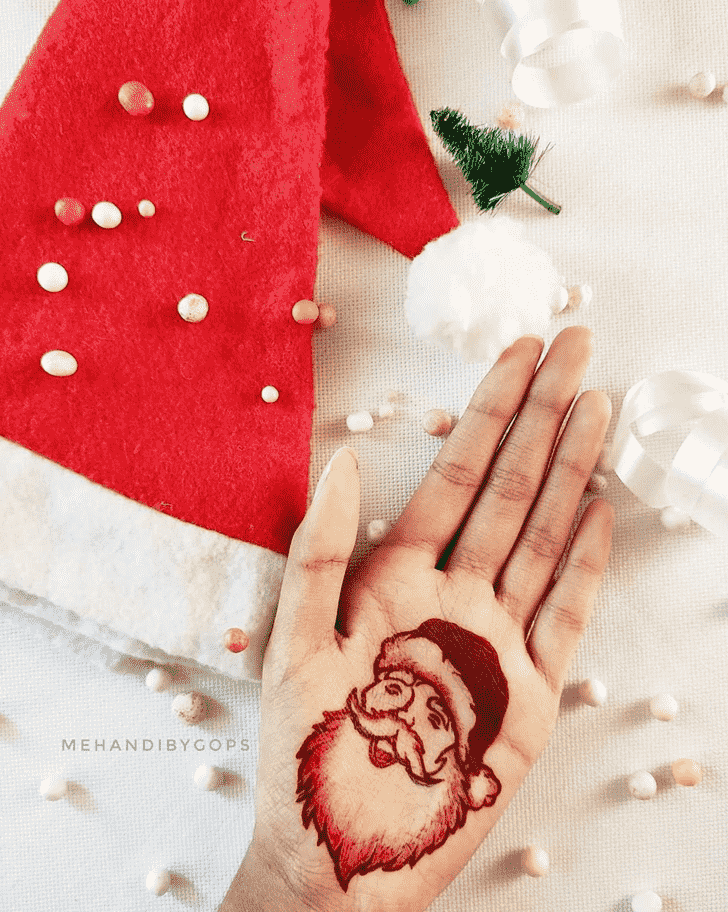 Marvelous Christmas Henna Design