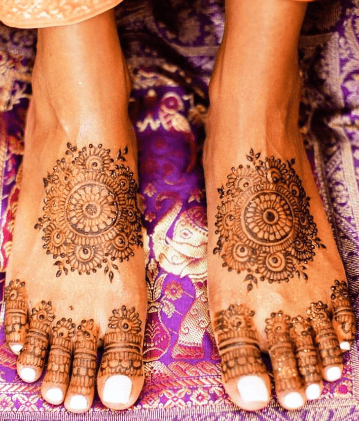 Traditional and Simple Round Mehndi Designs You Should Definitely Try - Mehndi  Designs