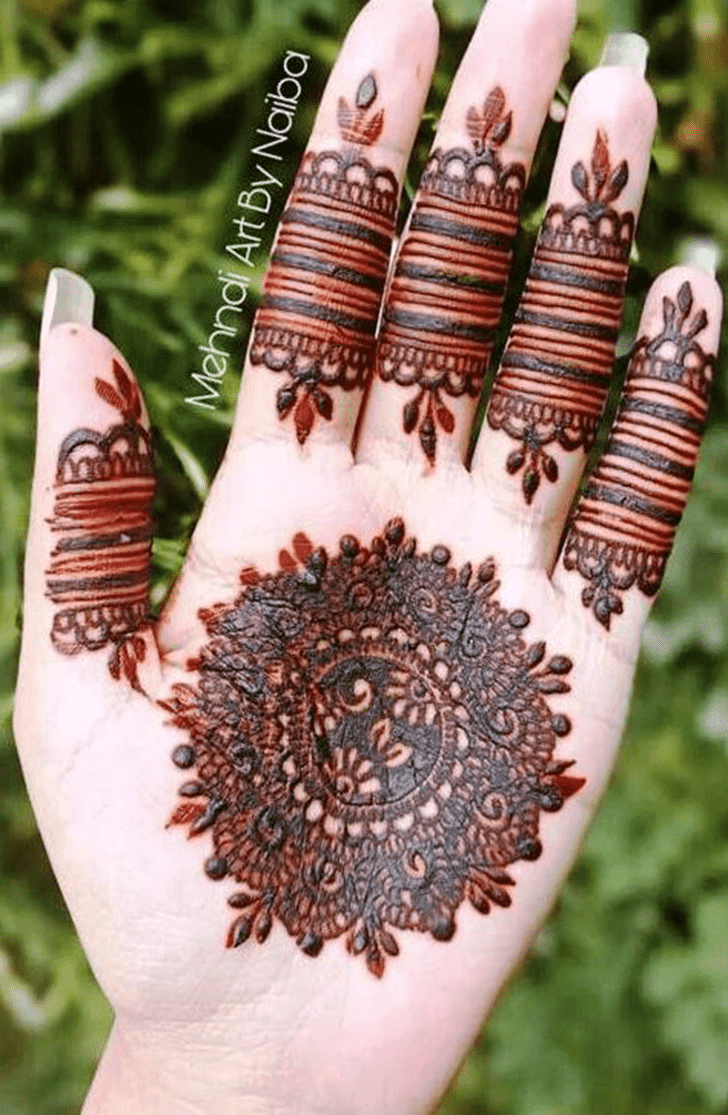 Gorgeous Circle Henna Design