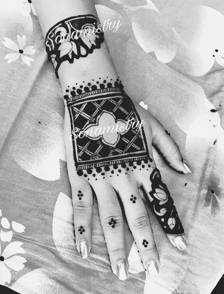 Fascinating Coimbatore Henna Design