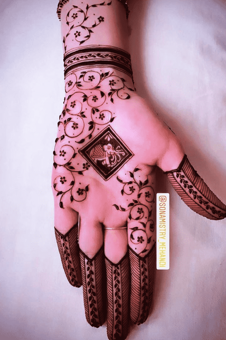 Pleasing Coimbatore Henna Design