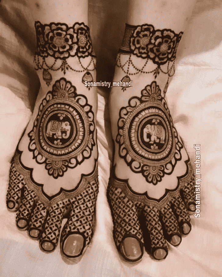 Refined Coimbatore Henna Design