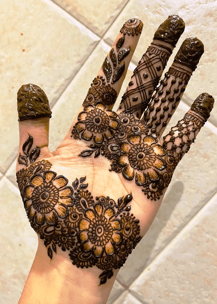 Graceful Colorado Henna Design