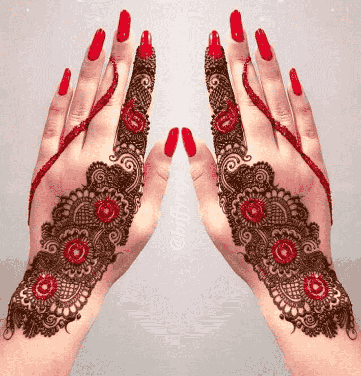 Comely Coloured Henna Design