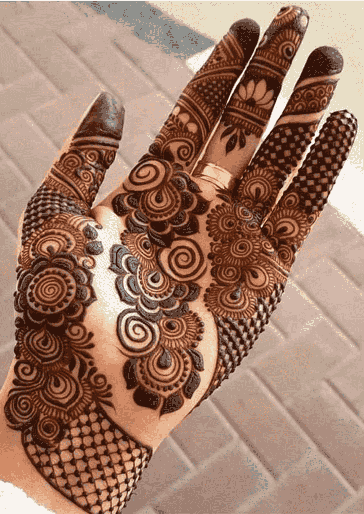 Exquisite Coloured Henna Design