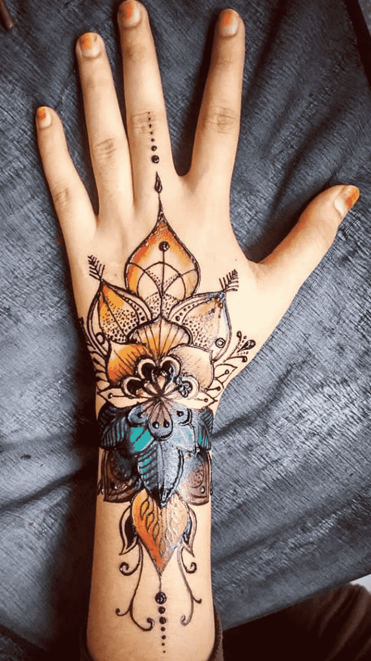 Magnificent Coloured Henna Design