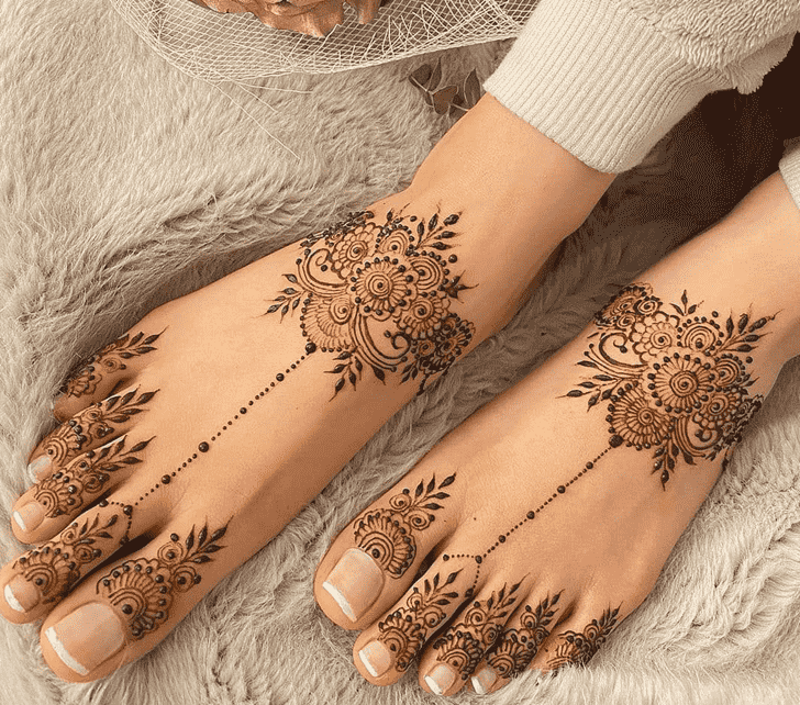 Ravishing Comilla Henna Design