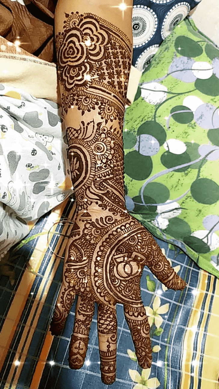 Refined Comilla Henna Design