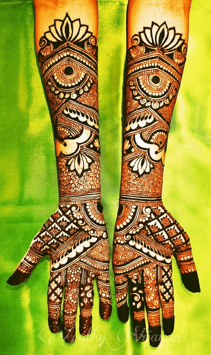 Fine Creative Henna Design