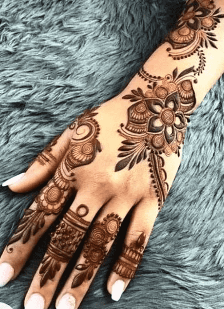 Slightly Creative Henna Design