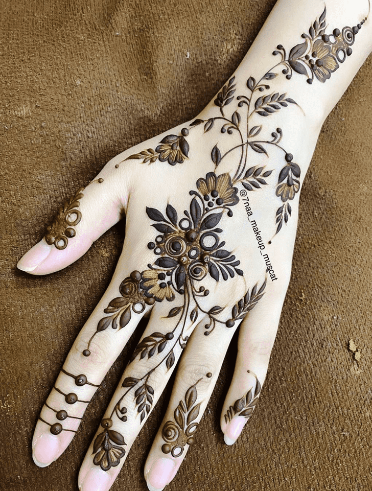 Enthralling Dalhousie Henna Design