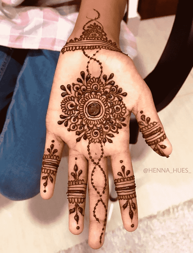 Captivating Darjeeling Henna Design