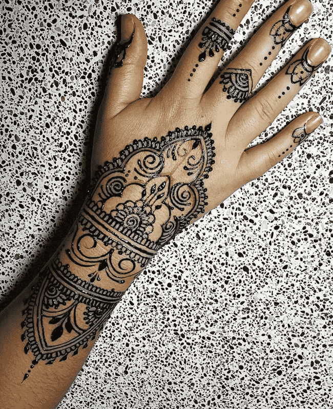 Good Looking Darjeeling Henna Design