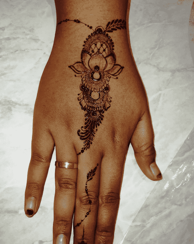 Pleasing Darjeeling Henna Design