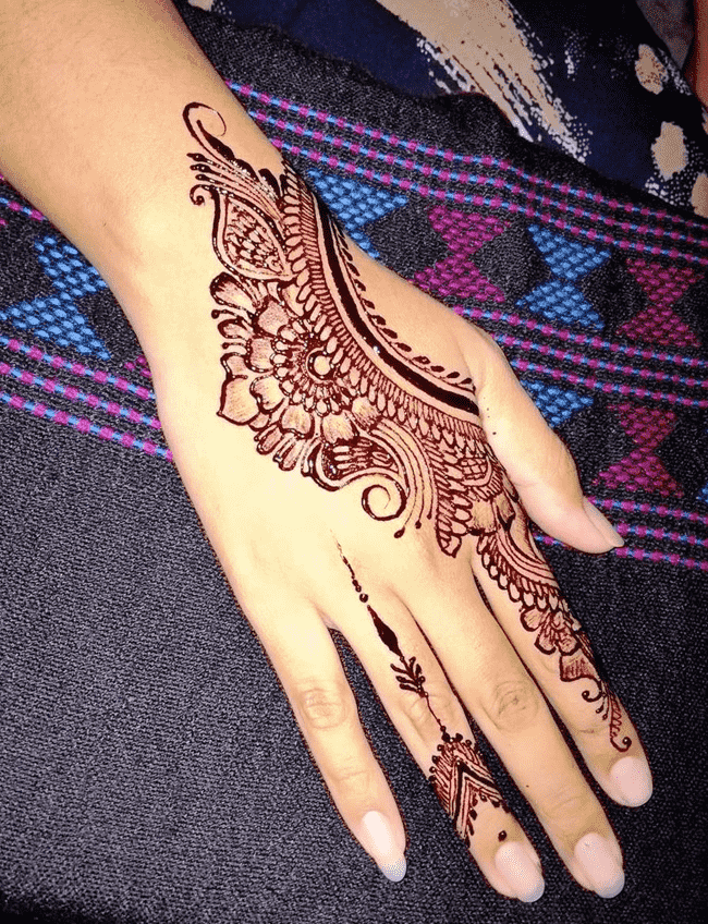 Pretty Darjeeling Henna Design