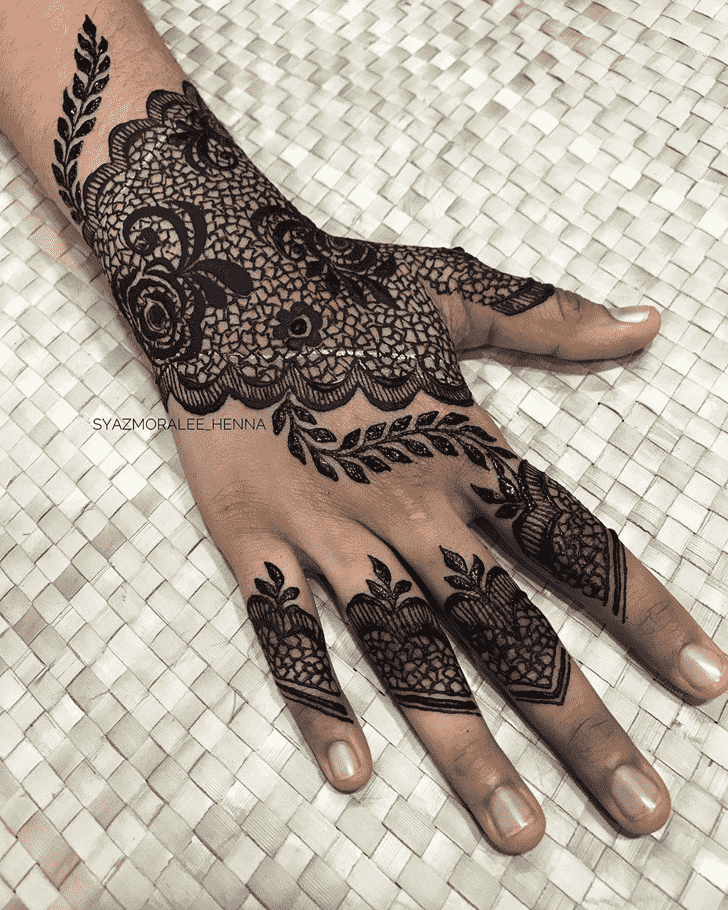 Refined Dehradun Henna Design