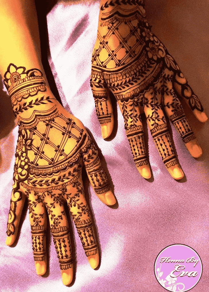 Good Looking Designer Henna Design