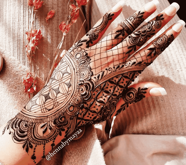 Refined Designer Henna Design