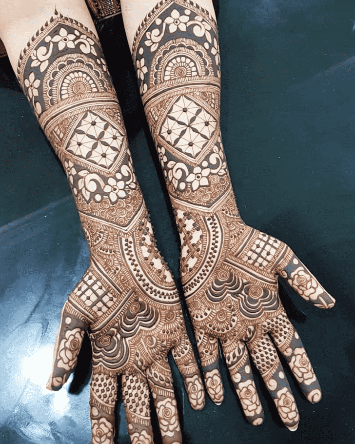 Resplendent Designer Henna Design