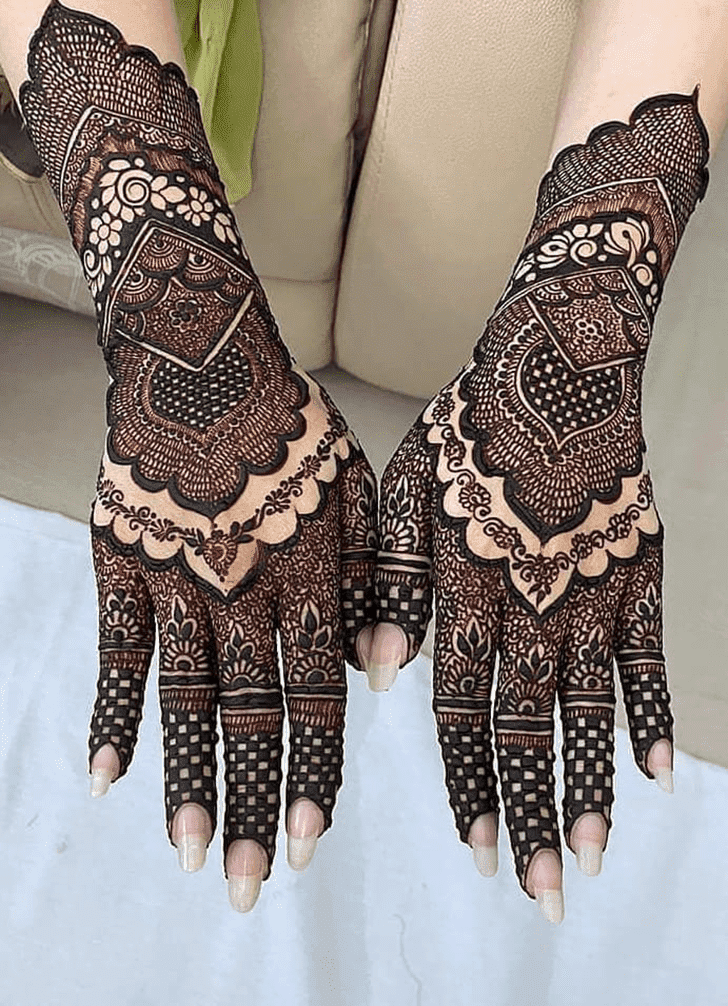 Appealing Dhaka Henna Design
