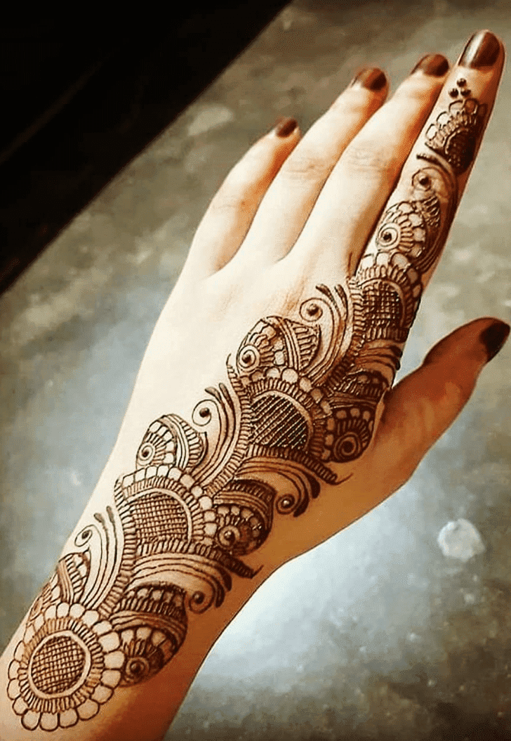 Delightful Dhaka Henna Design