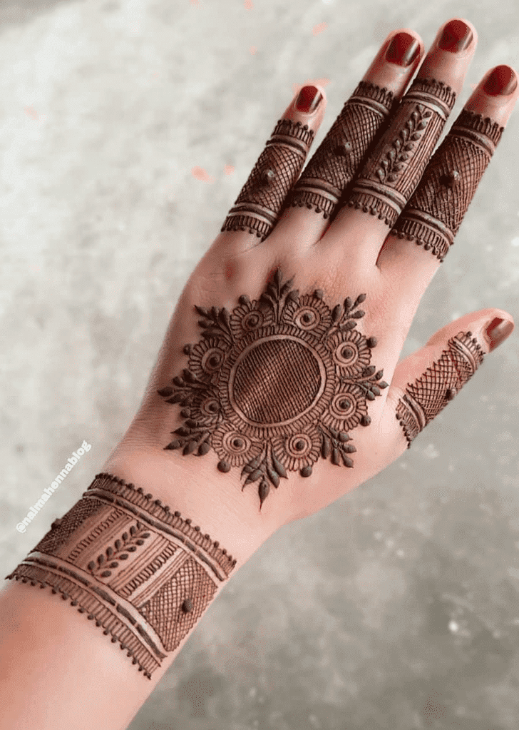 Enthralling Dhaka Henna Design