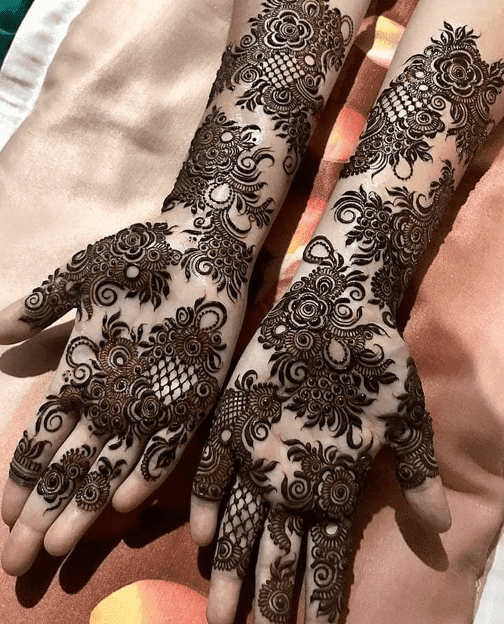 Fascinating Dhaka Henna Design