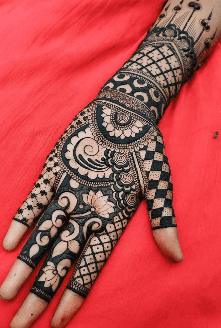 Ideal Dhaka Henna Design