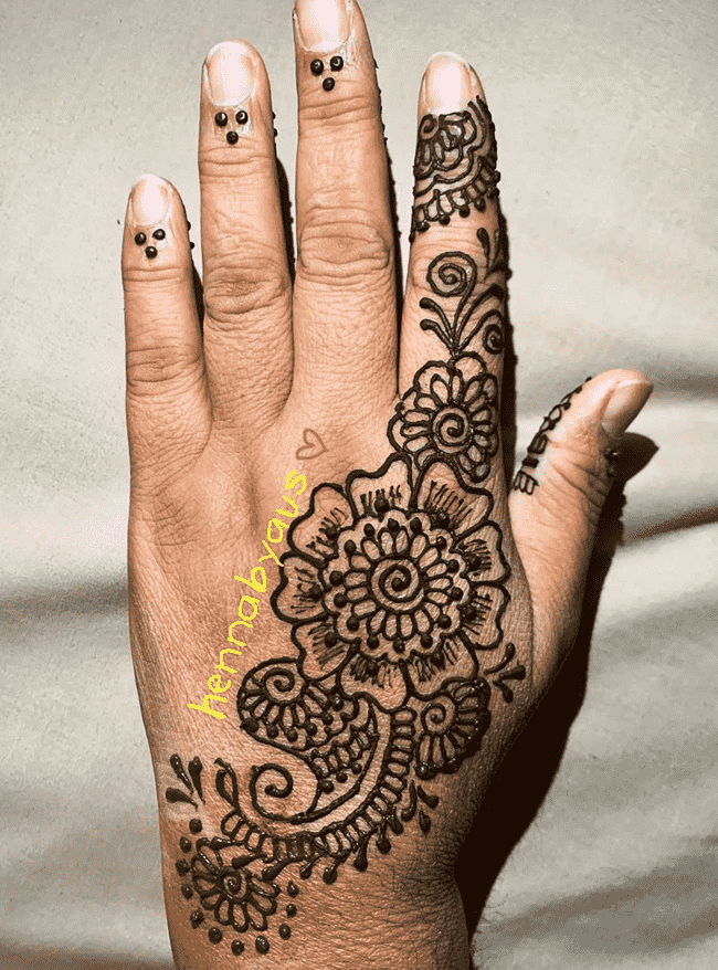 Enthralling Dharamshala Henna Design