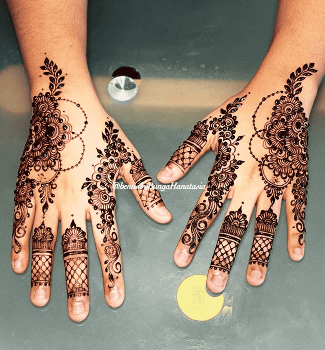 Fine Dharamshala Henna Design