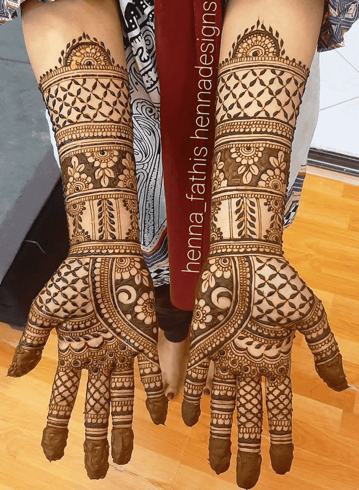 Appealing Dharan Henna Design