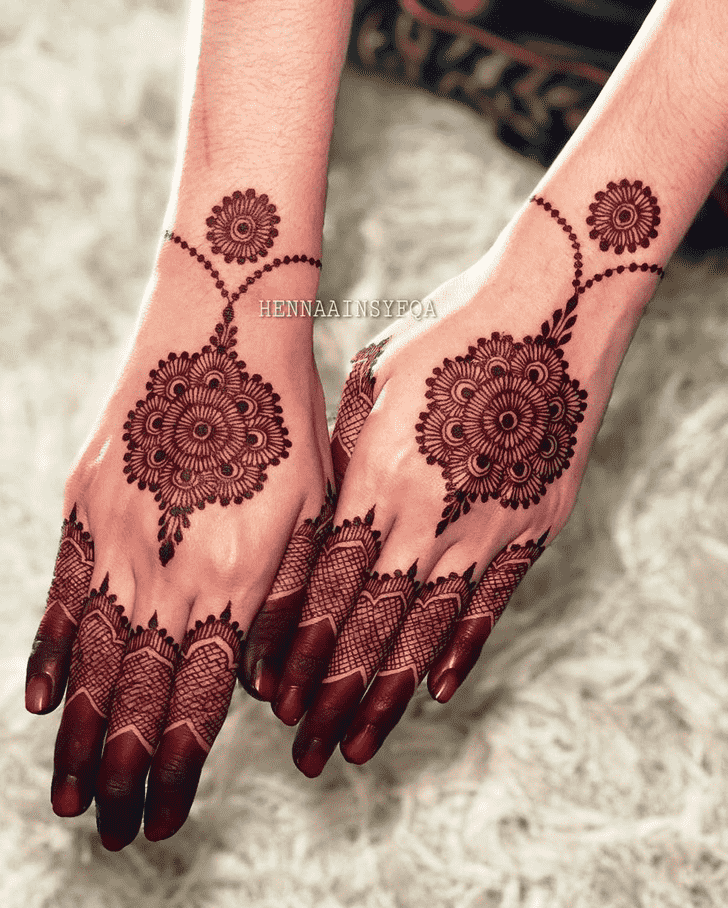 Charming Dharan Henna Design